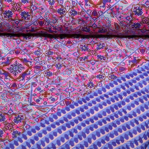 Tissu matelassé pour veste - Digital Patchwork Bleu Tissu matelassé pour veste - Digital Patchwork Bleu
