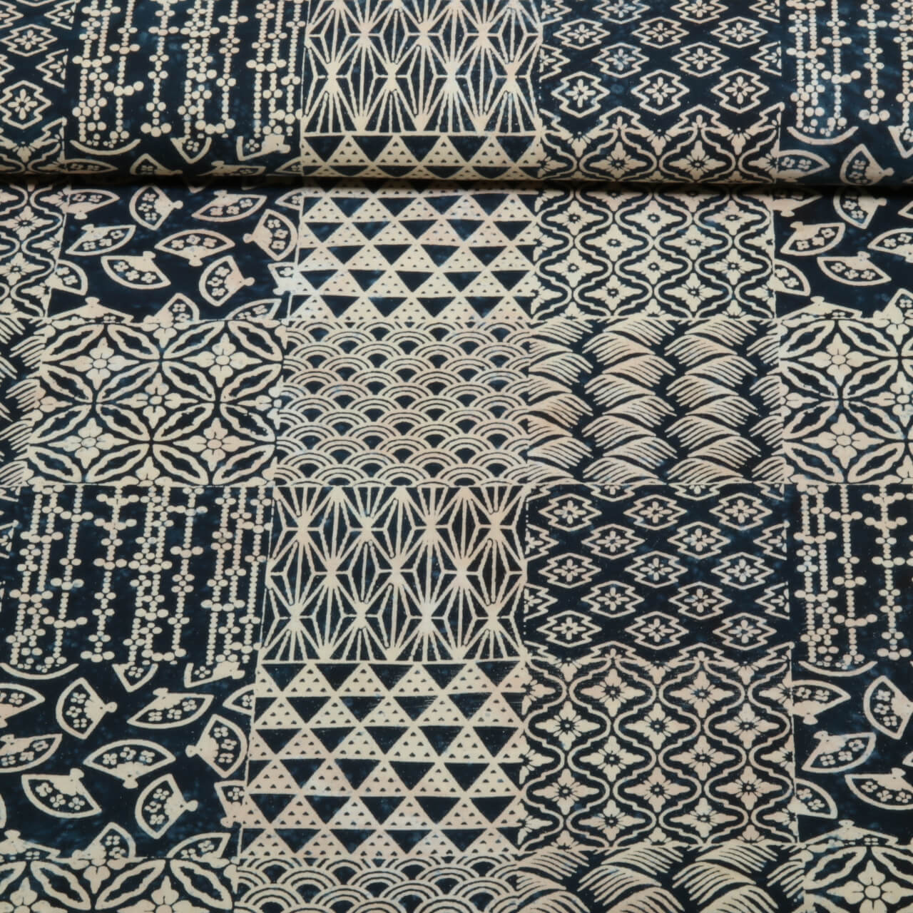Coton tissé - Batik fait main mélange de motifs Bleu marine foncé-0 Coton tissé - Batik fait main mélange de motifs Bleu marine foncé-0