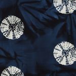 Vævet stof af bomuld - Batik Handmade Circles Navy