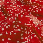 Katoenen voile - batik bloemranken rood