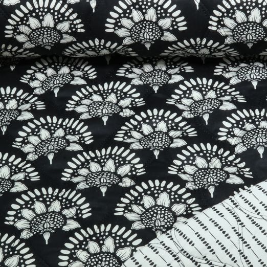 Tissu matelassé pour veste - Double face, motif floral Noir et Blanc, avec impression sur film Tissu matelassé pour veste - Double face, motif floral Noir et Blanc, avec impression sur film