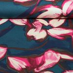 Jersey Romanite - Impression numérique à grandes fleurs, Bleu pétrole et Rose vif Jersey Romanite - Impression numérique à grandes fleurs, Bleu pétrole et Rose vif