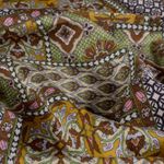 Raso di viscosa - Effetto patchwork verde multicolore Raso di viscosa - Effetto patchwork verde multicolore