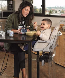 Kinder Sitzerhöhung Idea cam-kinder-sitzerhoehung-idea-baby-mit-mutter-essen-zusammen.jpg