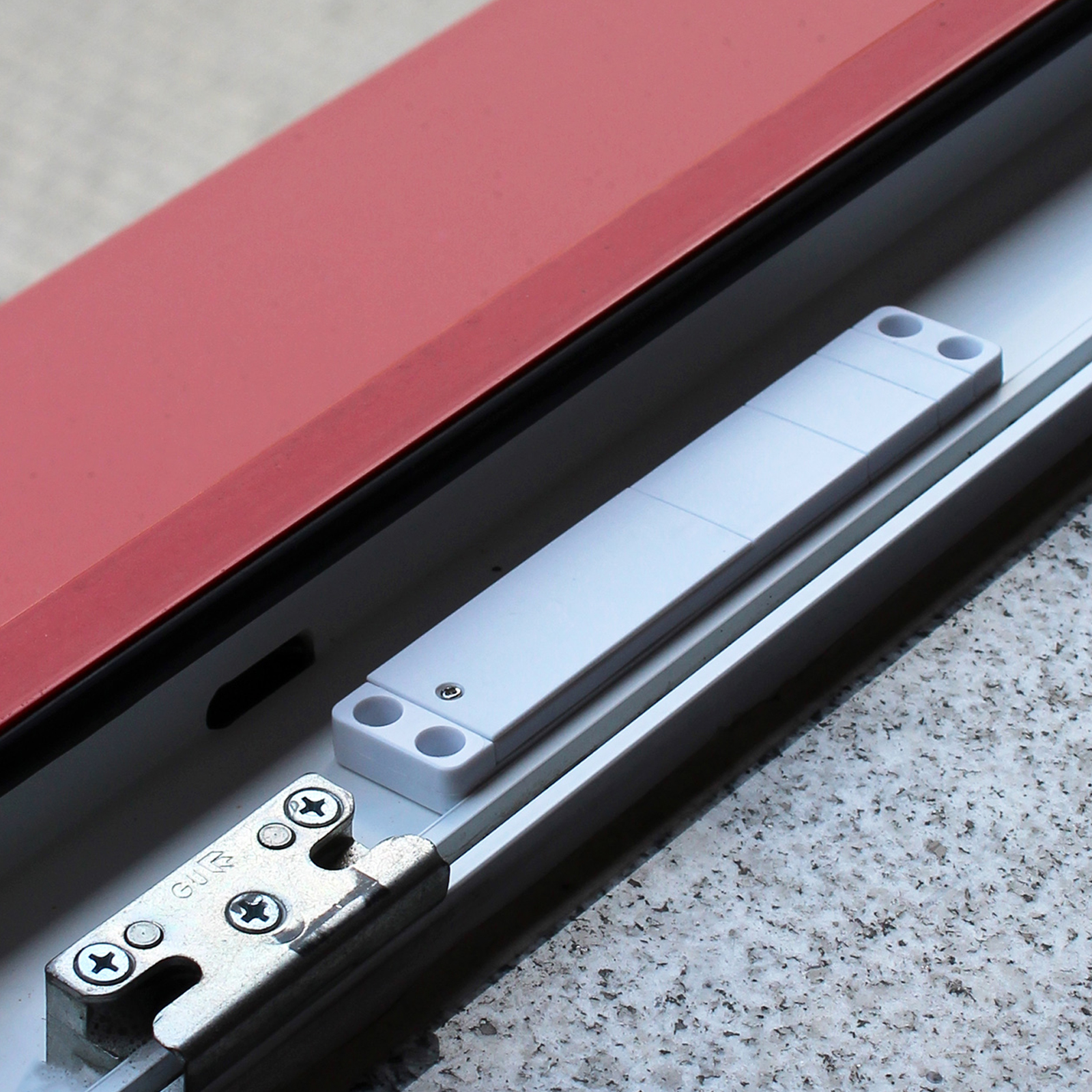 OLYMPIA 6104 verdeckter Tür-/Fensterkontakt für OLYMPIA Protect und ProHome Systeme OLYMPIA 6104 verdeckter Tür-/Fensterkontakt für OLYMPIA Protect und ProHome Systeme