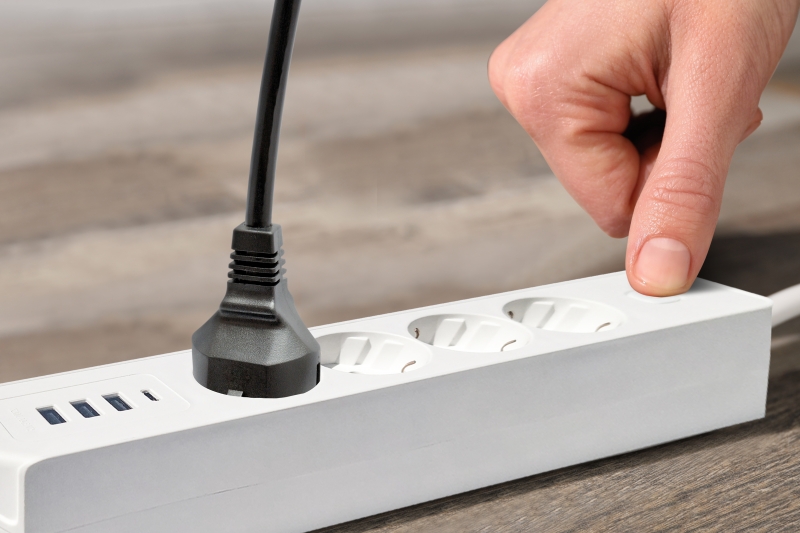 Technaxx 4-fach Steckdosenleiste 4x USB-Ports (1x USB-C) Schalter Kinderschutz Technaxx 4-fach Steckdosenleiste 4x USB-Ports (1x USB-C) Schalter Kinderschutz