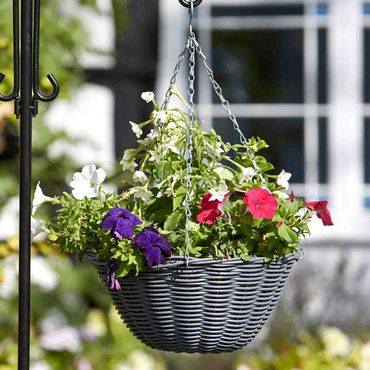 Blumenampel außen Rattan Blumenampeln zum aufhängen versch. Größen und Farben