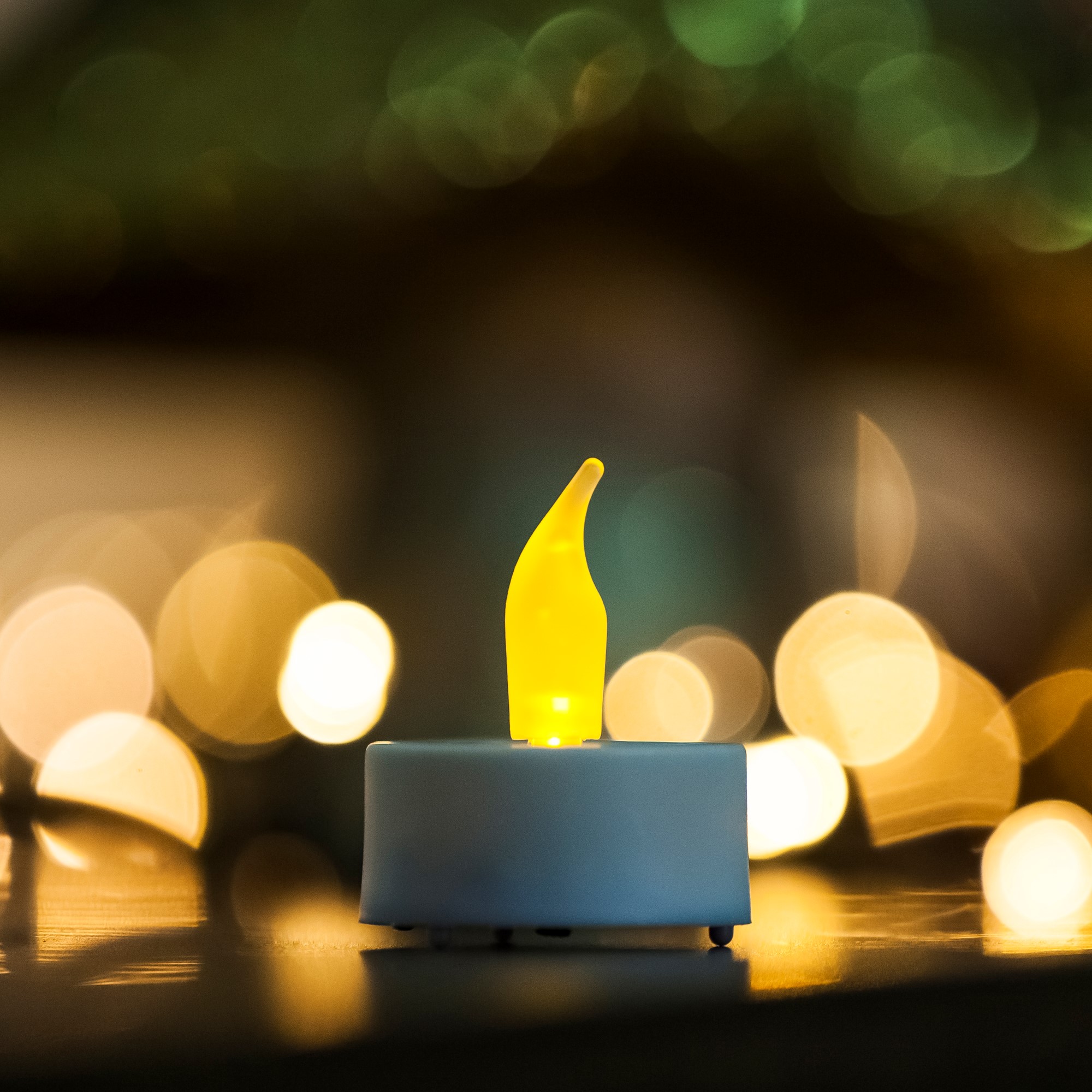 24er Set LED Teelichter batterie betrieben warmweiss inkl. Knopfzellen