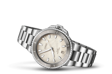 AQUIS DATE 36,6MM