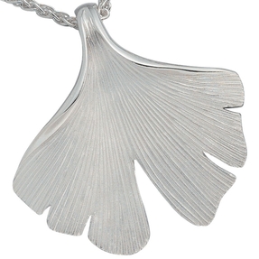 Halsschmuck Damen Anhänger Ginkgoblatt aus 925 Silber Sterlingsilber matt