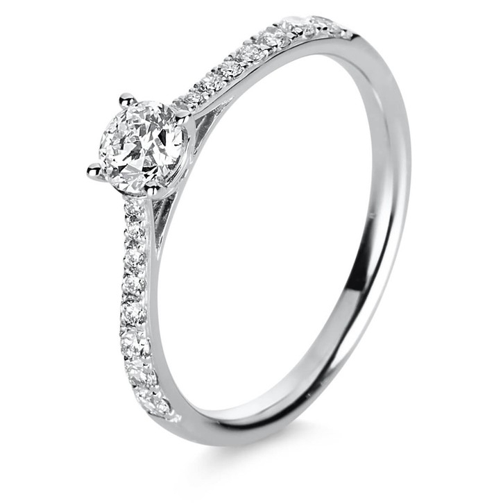 Ring aus 585 Weißgold mit 17 Brillanten 0.51 Ct