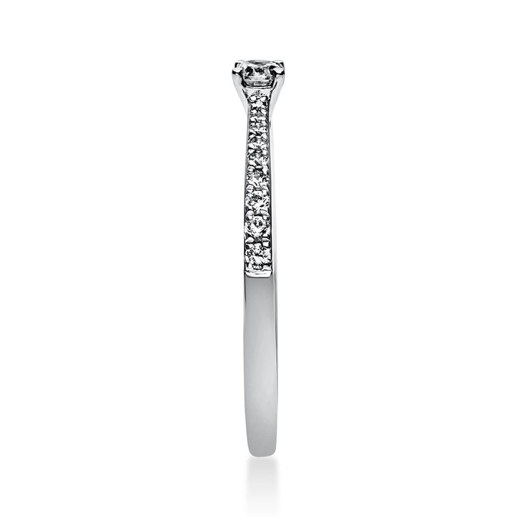 Ring aus 585 Weißgold mit 19 Brillanten 0.22 Ct