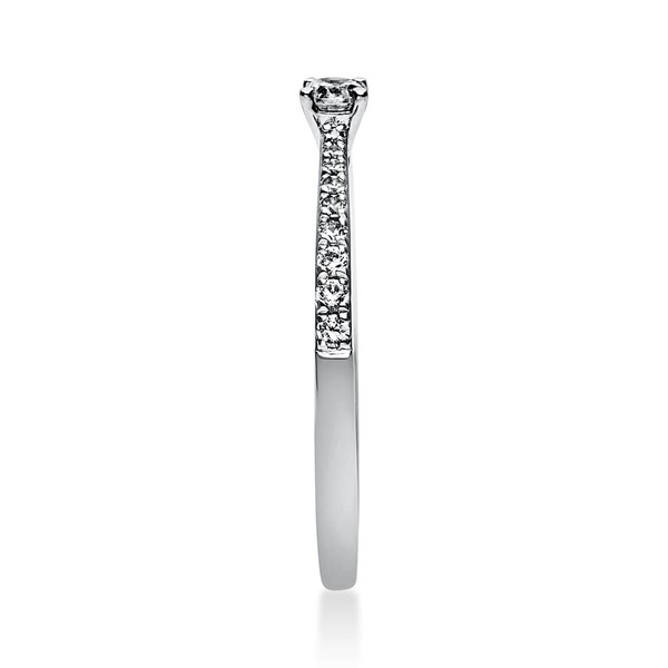 Ring aus 585 Weißgold mit 19 Brillanten 0.22 Ct