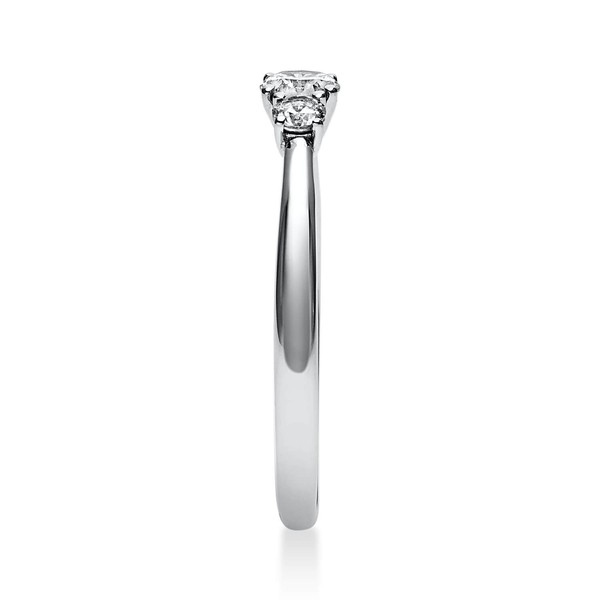Ring aus 950 Platin mit 3 Brillanten 0.33 Ct
