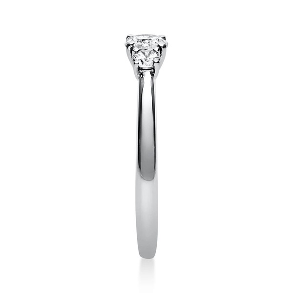 Ring aus 585 Weißgold mit 3 Brillanten 0.47 Ct