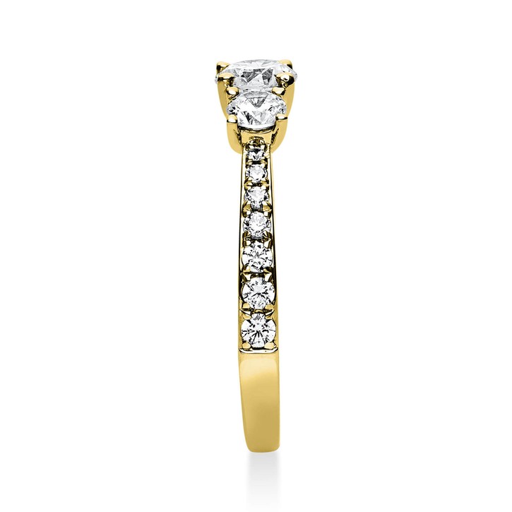 Ring aus 750 Gelbgold mit 17 Brillanten 0.94 Ct