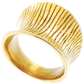 Breiter Ring aus Edelstahl nach innen gewölbt gelbgoldfarben beschichtet Breiter Ring aus Edelstahl nach innen gewölbt gelbgoldfarben beschichtet