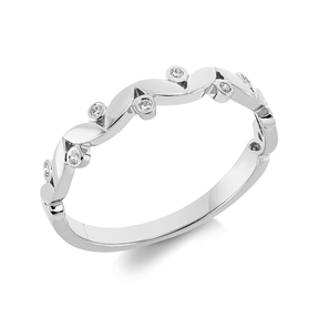Ring aus 750 Gold Weißgold 8 Brillanten 0,06ct TW-SI B:3,1mm