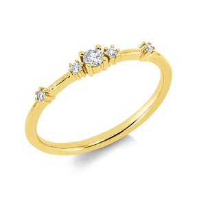 Ring in 750 yellow gold with 4 brilliant-cut diamonds 0.05 ct TW-PI and 1 brilliant-cut diamond 0.06 ct TW-PI, width: 2.5 mm Ring in 750 yellow gold with 4 brilliant-cut diamonds 0.05 ct TW-PI and 1 brilliant-cut diamond 0.06 ct TW-PI, width: 2.5 mm