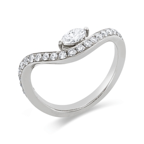 Ring aus 750 Gold Weißgold 22 Diamanten 0,48ct B:5,4mm