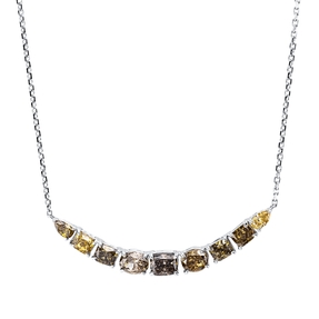 Collier aus 750 Weißgold 9 Diamanten Fanatsy-Schliff 2,78ct braun L:43,2cm