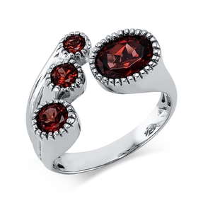 Ring aus 585 Gold Weißgold 4 Granate 1,9ct rot B:12,8mm