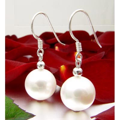 Ohrringe aus Muschelkernperlen 10mm und 925 Silber