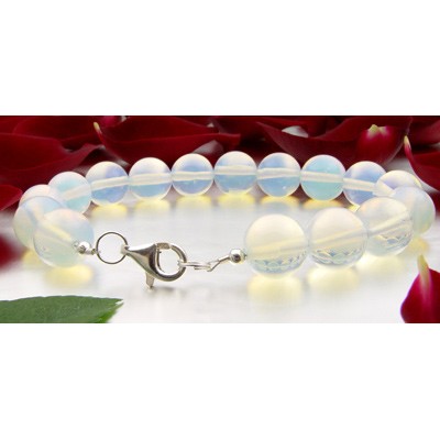 Armband aus Opalit Mondstein