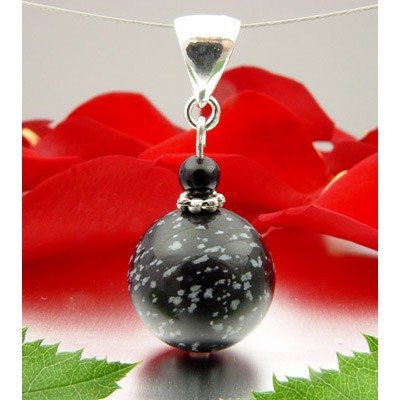 Anhänger aus Schneeflocken-Obsidian und Onyx