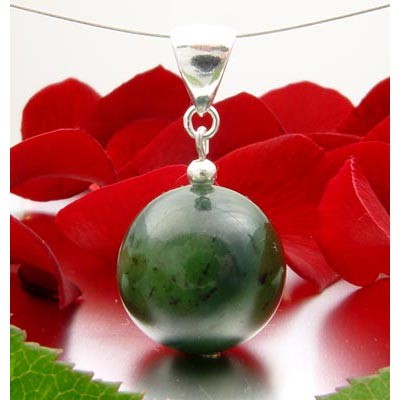 Anhänger aus Jade und 925 Silber