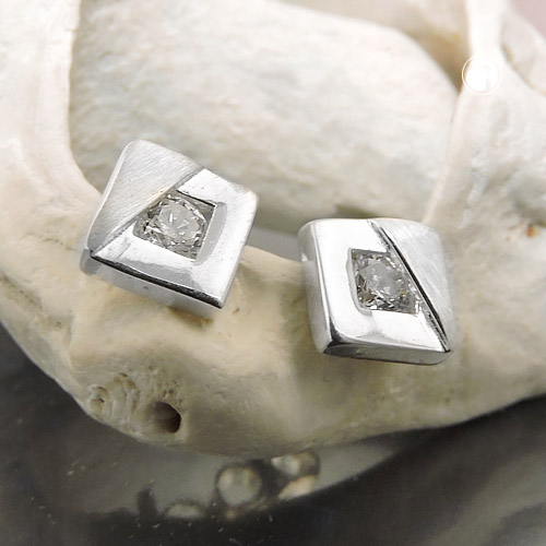 Ohrstecker Viereck mit Zirkonia weiß 925 Silber