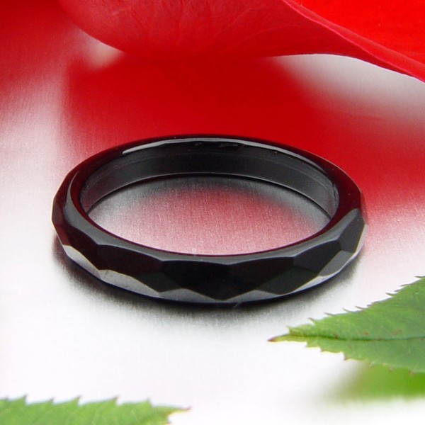 Ring aus Onyx facettiert dünn Breite 3mm