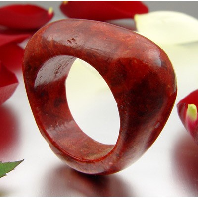 Ring aus Schaumkoralle