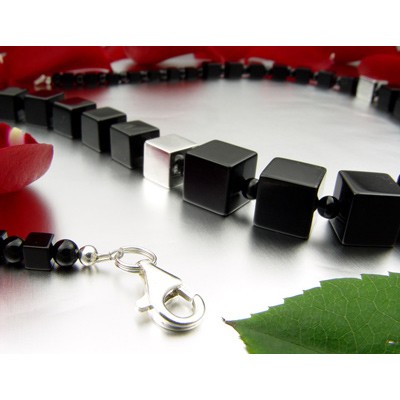 Halskette aus Onyx und 925 Silber rhodiniert