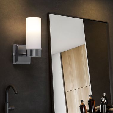 Lampa ścienna, IP44, szkło opalowe, matowy nikiel, wys. 18,5 cm