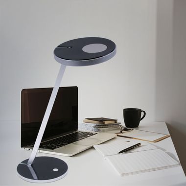 Lampe de table LED avec abat-jour mobile
