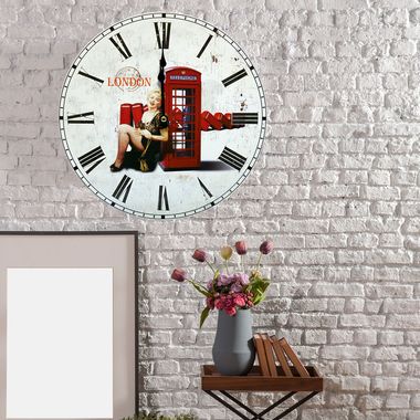 Retro Wanduhr im London-Design