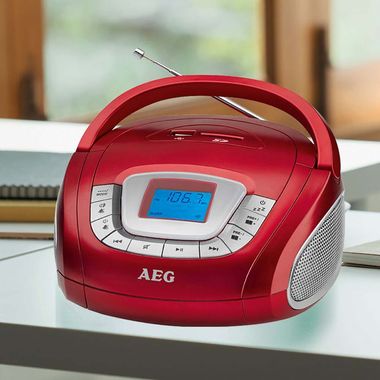 Stereo radio with USB and SD slot