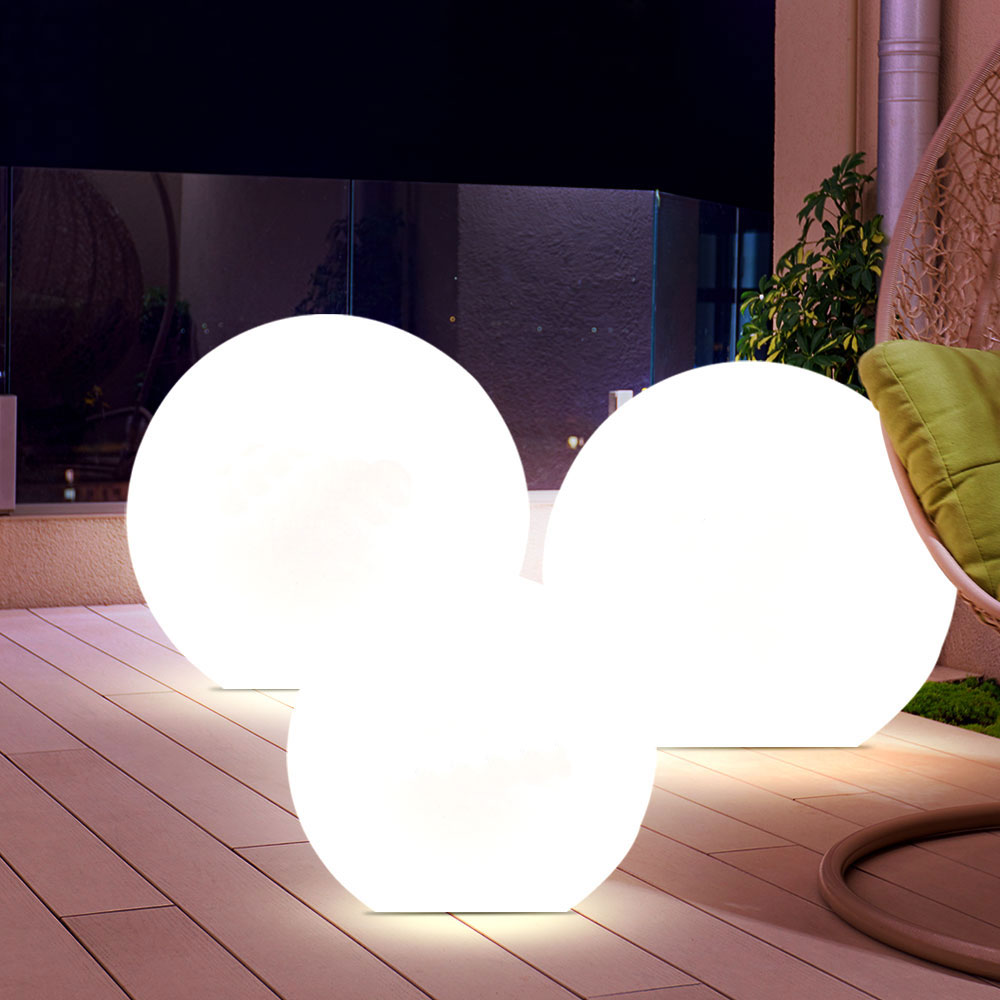 3er Set LED Außen Solarleuchten, Kugel weiß, 15 und 20 cm