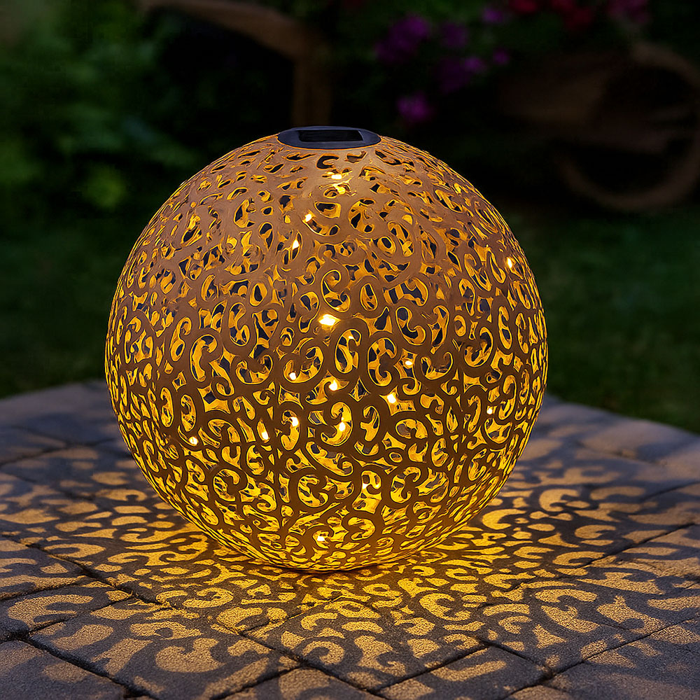 LED Solarleuchte, Kugel rost, Dekorstanzungen, 40 cm