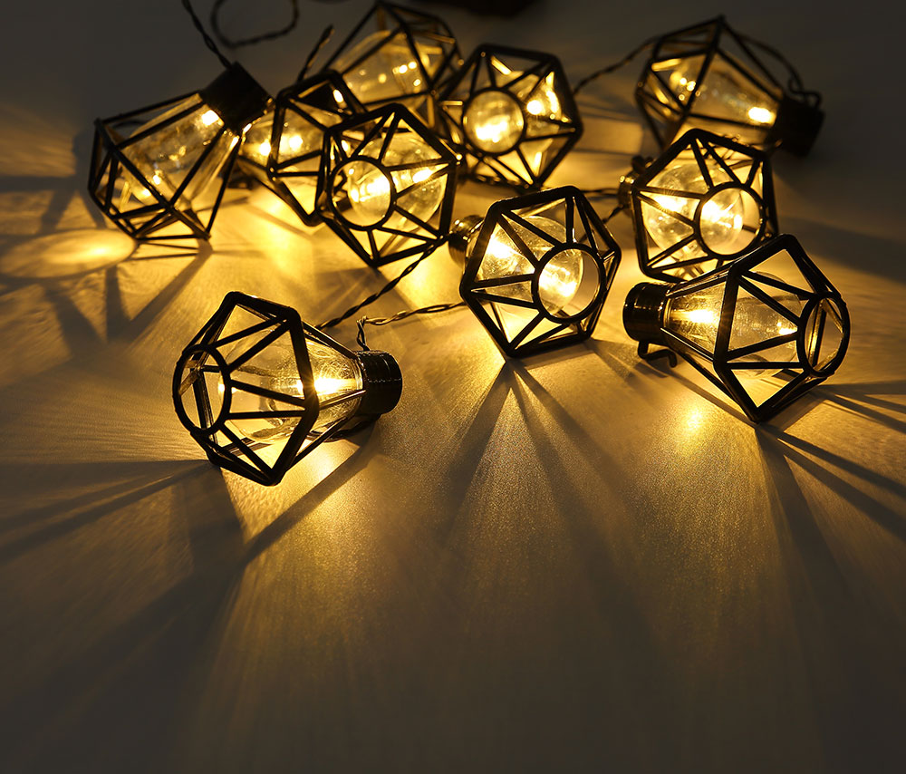 SUAVER LED-Laternen-Lichterkette Mit Metallkugeln, 3 M, Warmweiß, Batteriebetrieben – Für Terrasse, Party, Weihnachten & Hochzeit – Schwarz