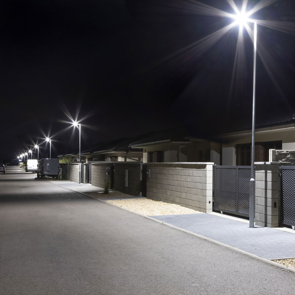 Solar Straßenleuchte LED 30W Eco AGM mit 5m Mast Solar Straßenleuchte LED 30W Eco AGM mit 5m Mast