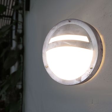 LED Wandleuchte, Stahl verzinkt, Glas weiß, D 28,5 cm