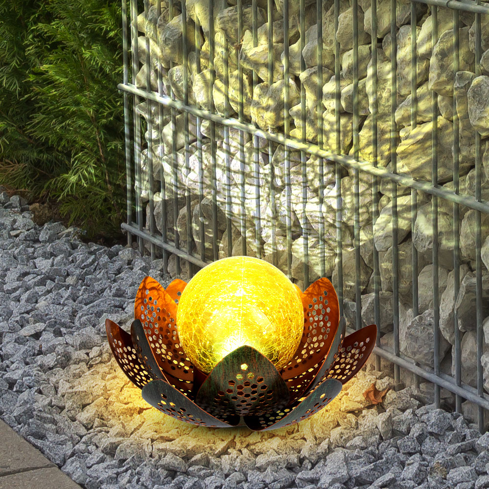 GIGALUMI Lotus Solarleuchte – Gartenleuchte Aus Metall Mit Glaskugel, Warmweiße LEDs, IP44 Wasserdicht – Für Terrasse, Beet & Balkon – Golden GIGALUMI Solar-Lotusleuchte Golden