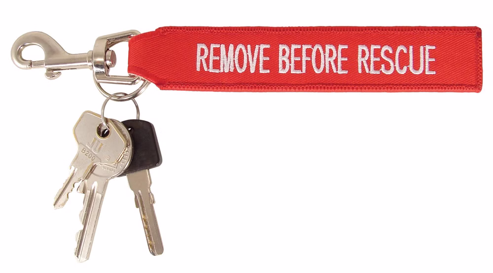 Tee-uu REMOVE Anhänger Schlüsselanhänger Remove Before Rescue
