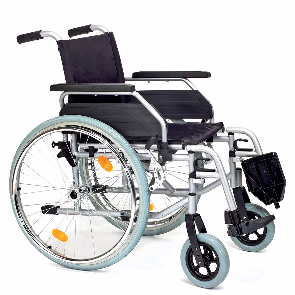 Rollstuhl aus Stahl 43-45cm Sitzbreite