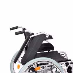 Rollstuhl aus Stahl 43-45cm Sitzbreite