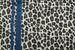 styleBREAKER Damen Schal mit Leo Muster und farbigem Streifen | Weiches Material mit Fransen | Animal Print Tuch in One Size