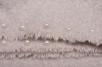 styleBREAKER Damen unifarbener Web Schal mit Perlen und langen dicken Fransen, Winter, Stola 01017123