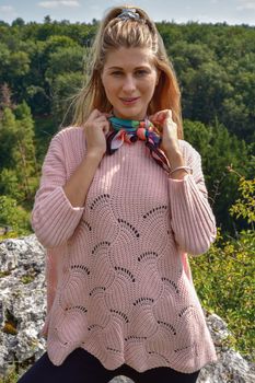 styleBREAKER Damen Oversize Strickpullover mit Ajourmuster und langen Ärmeln, U-Boot Ausschnitt, Poncho, Onesize 08010066